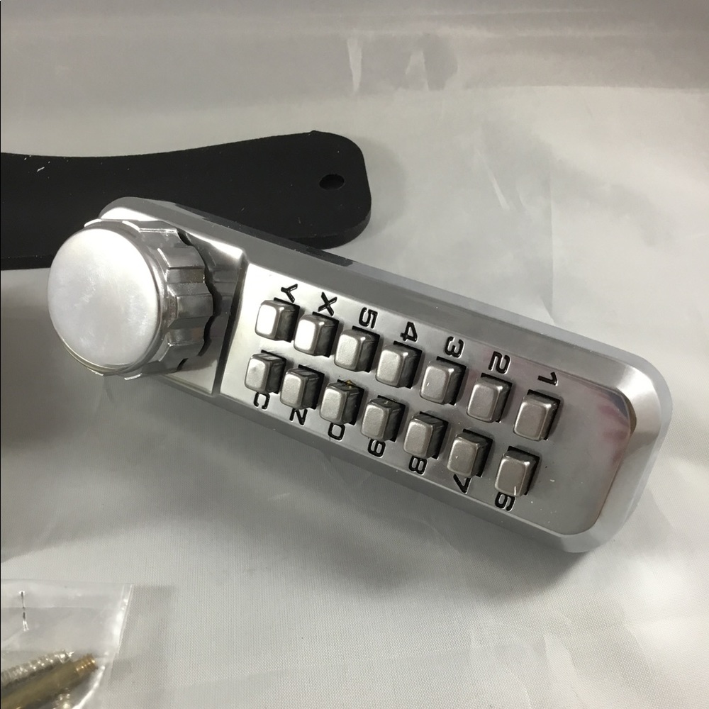 Pushbutton Lock - Picture 2 of 7